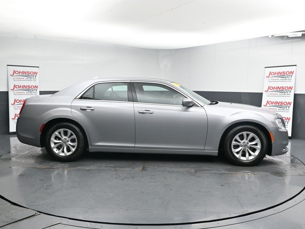 2015 Chrysler 300 Limited