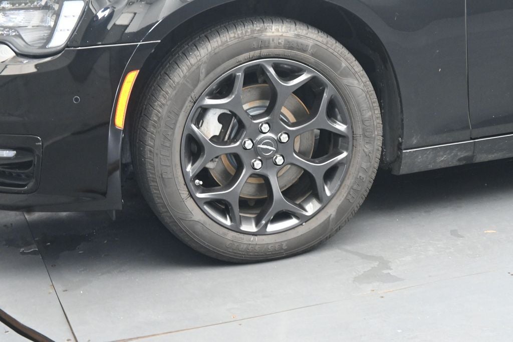 2022 Chrysler 300 Touring