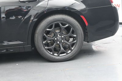 2022 Chrysler 300 Touring