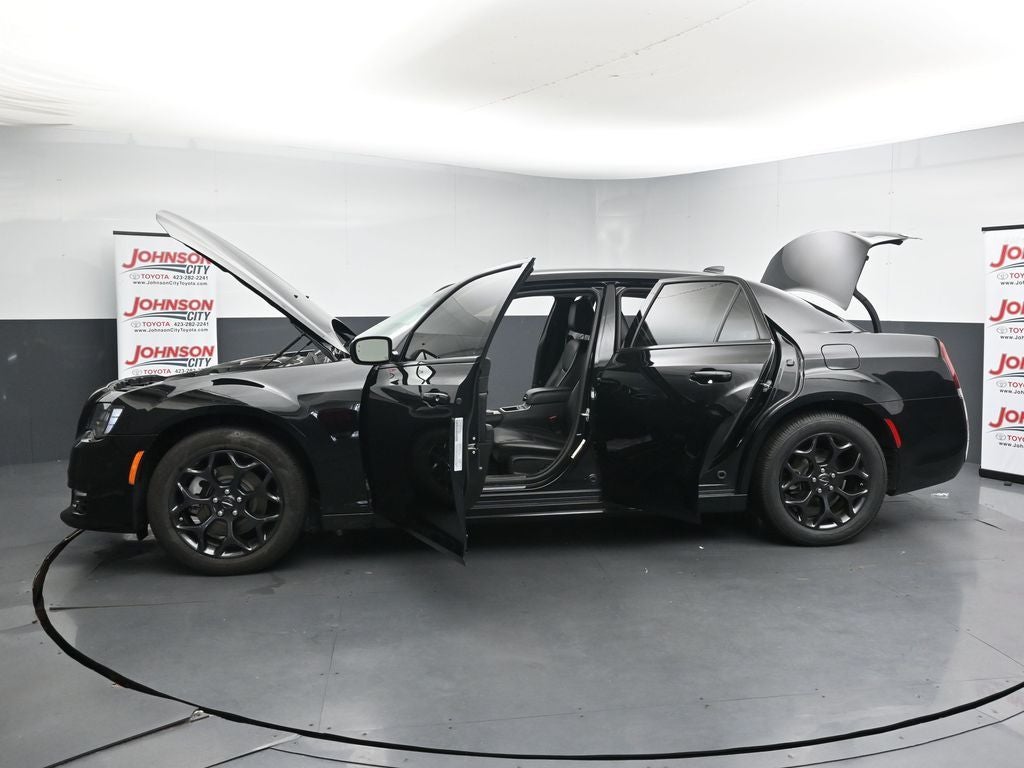 2022 Chrysler 300 Touring