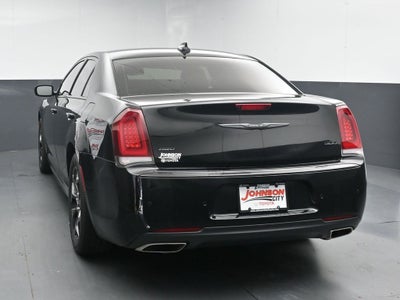 2022 Chrysler 300 Touring