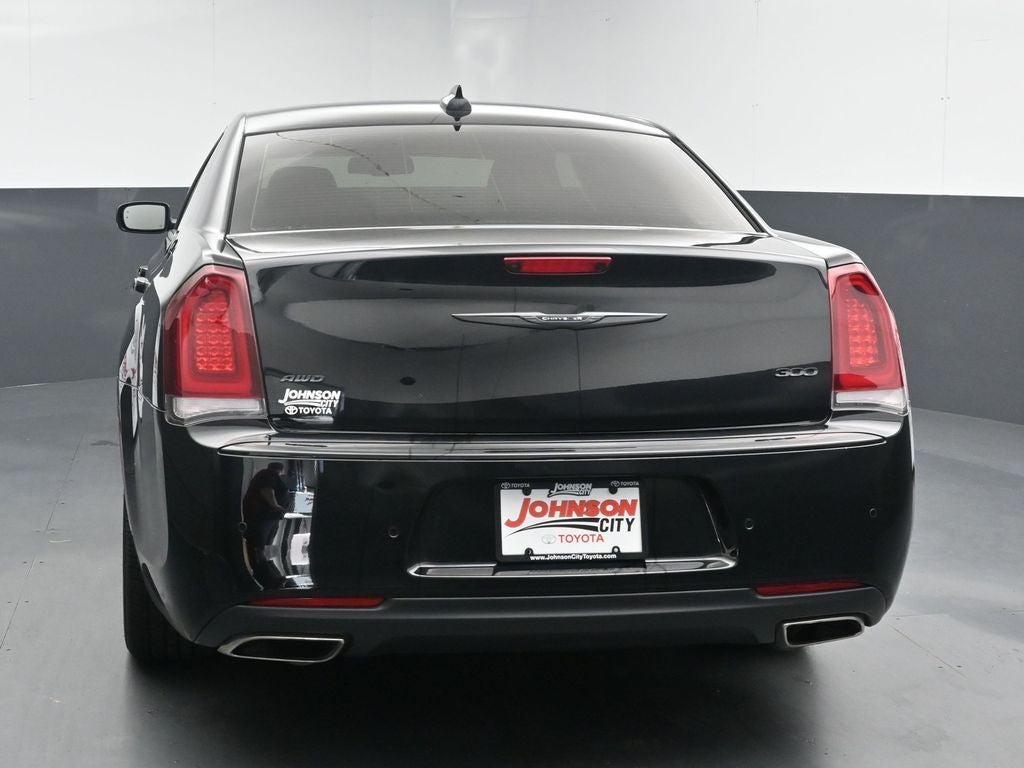2022 Chrysler 300 Touring
