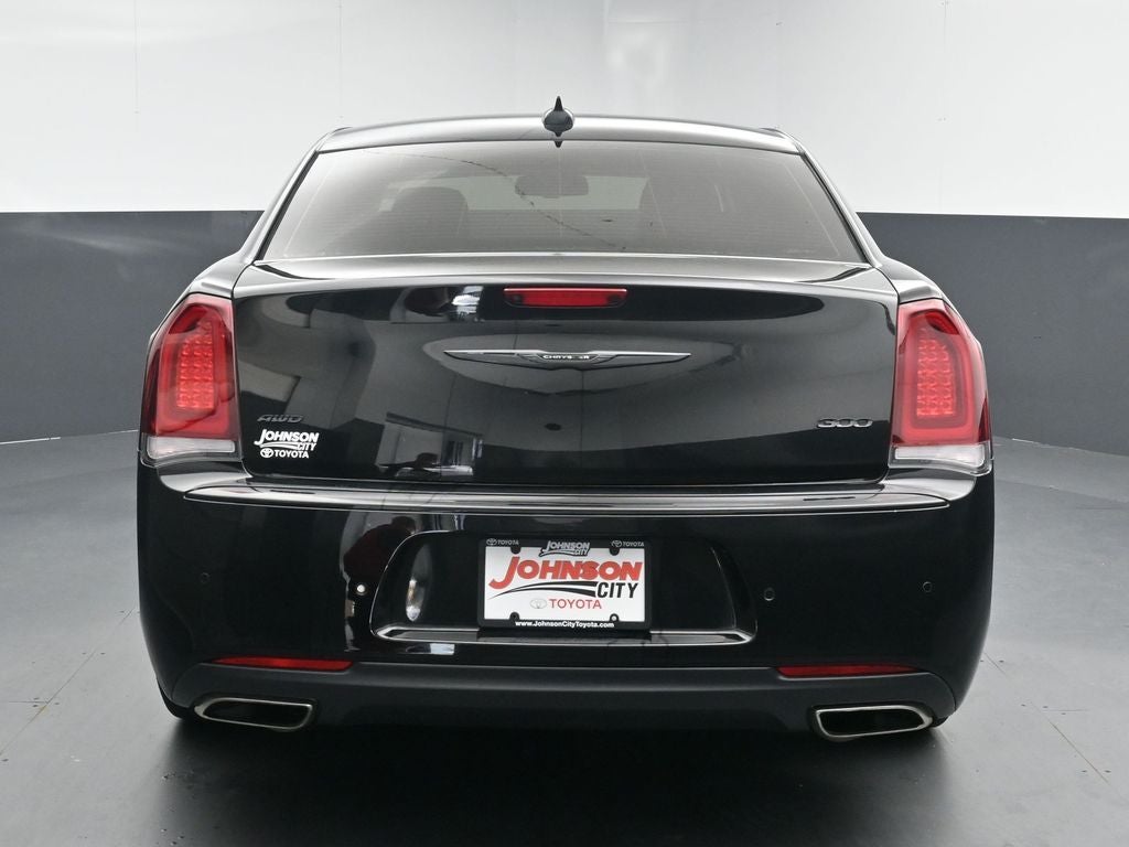 2022 Chrysler 300 Touring