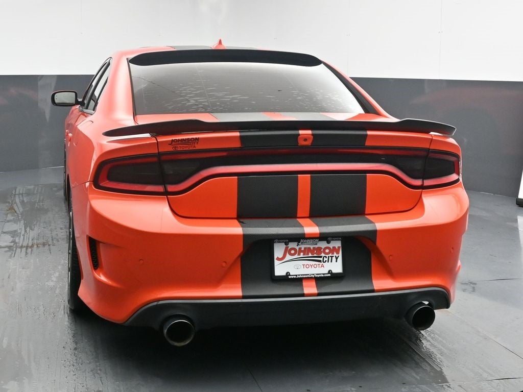 2016 Dodge Charger SRT 392