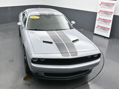 2021 Dodge Challenger SXT