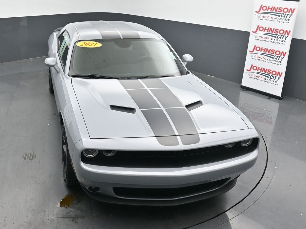 2021 Dodge Challenger SXT
