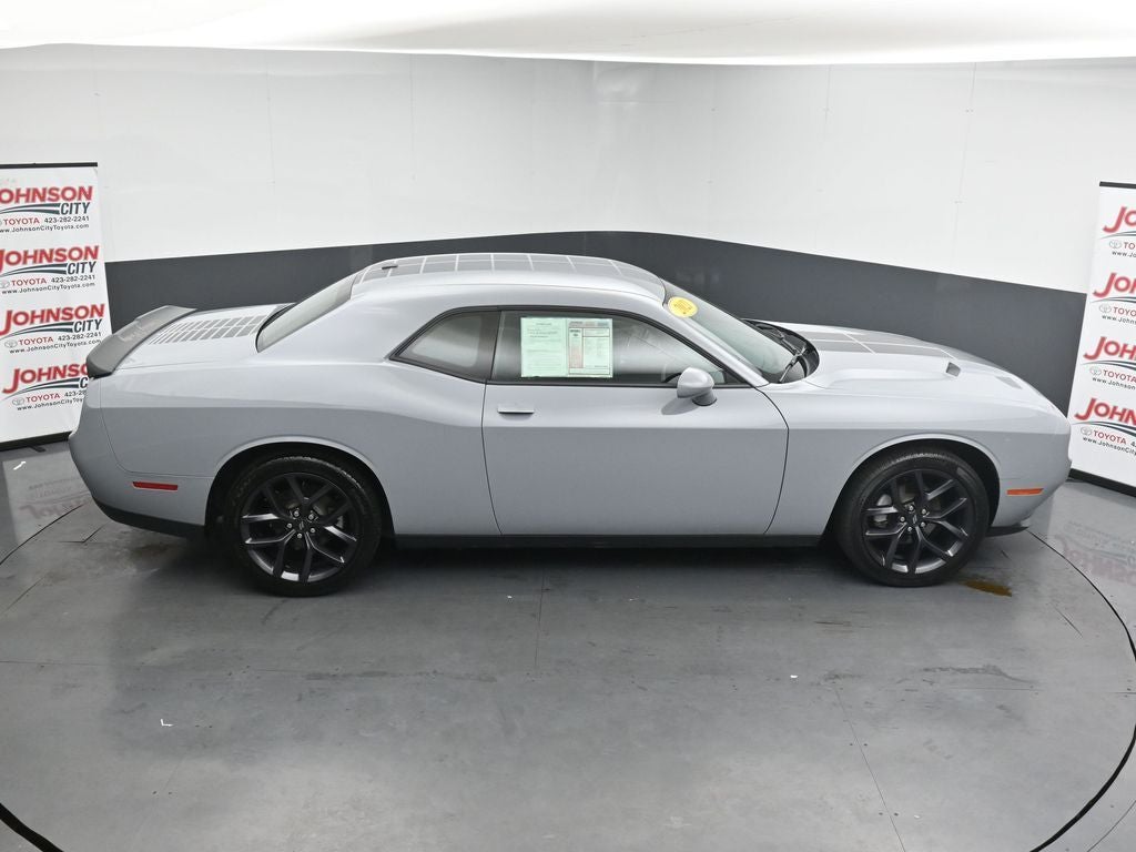 2021 Dodge Challenger SXT