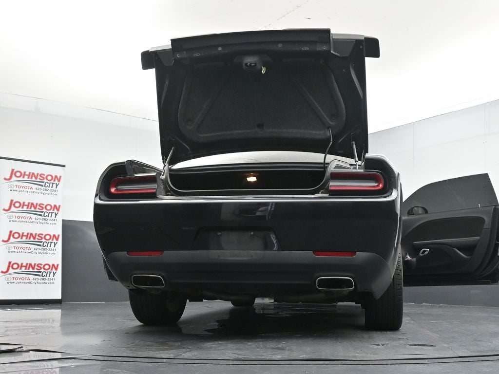 2021 Dodge Challenger SXT
