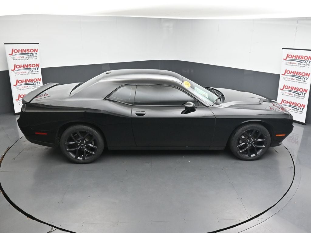 2021 Dodge Challenger SXT