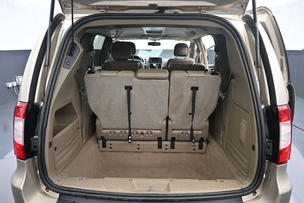 2014 Chrysler Town & Country Touring