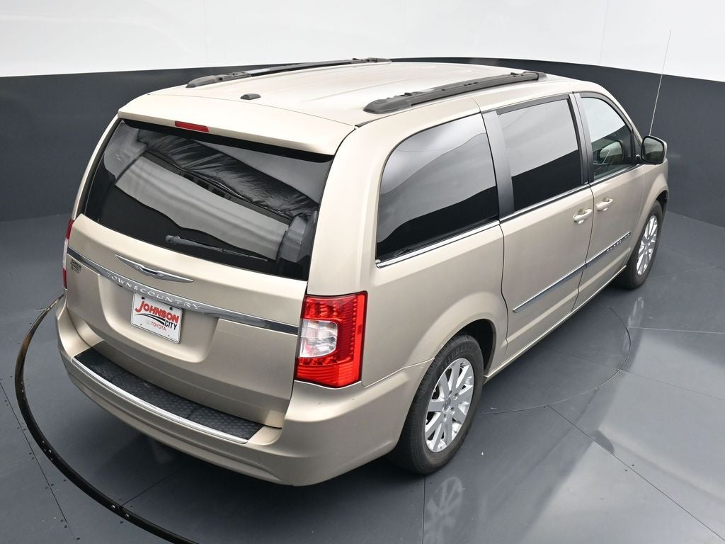 2014 Chrysler Town & Country Touring