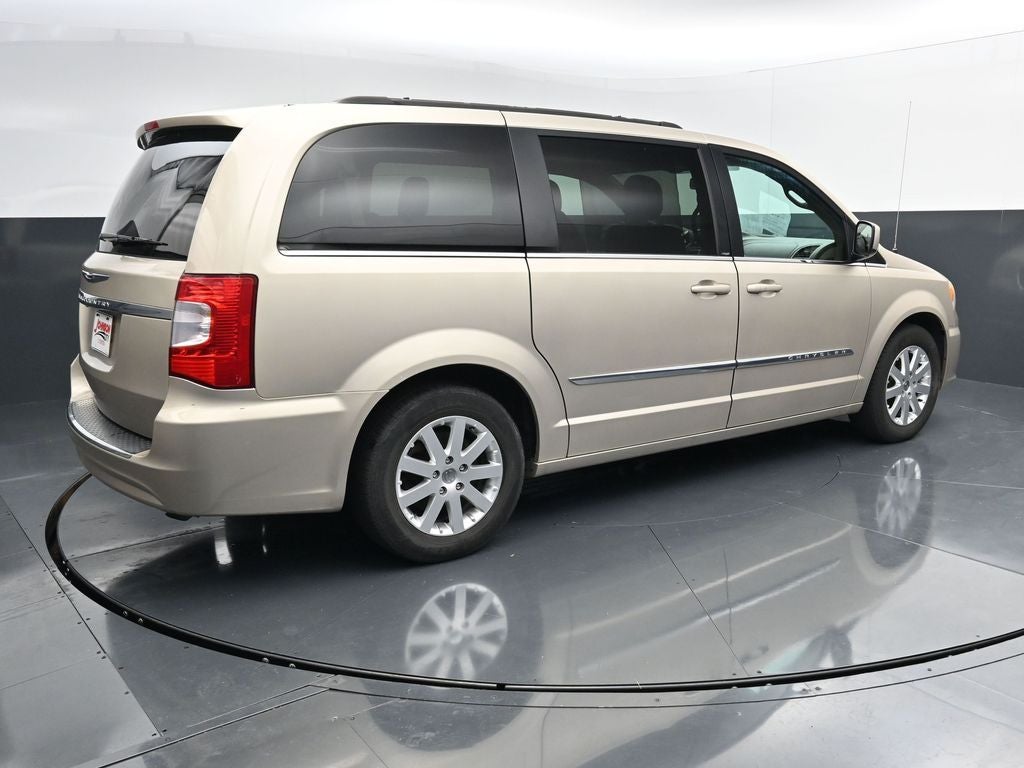 2014 Chrysler Town & Country Touring