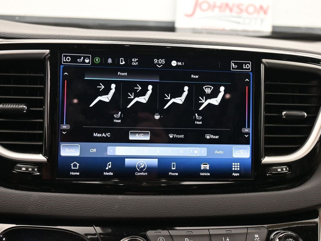 2024 Chrysler Pacifica Touring L