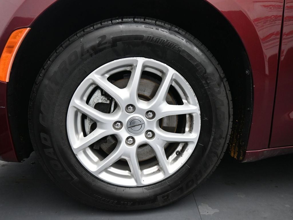 2021 Chrysler Voyager LXI