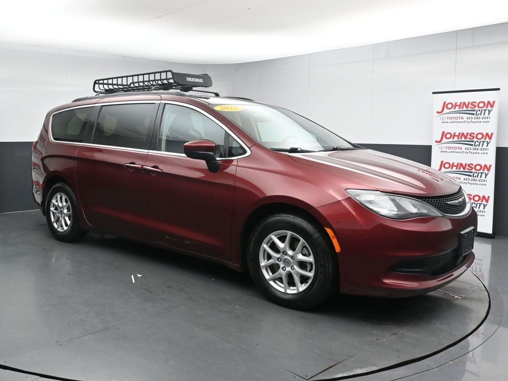 2021 Chrysler Voyager LXI