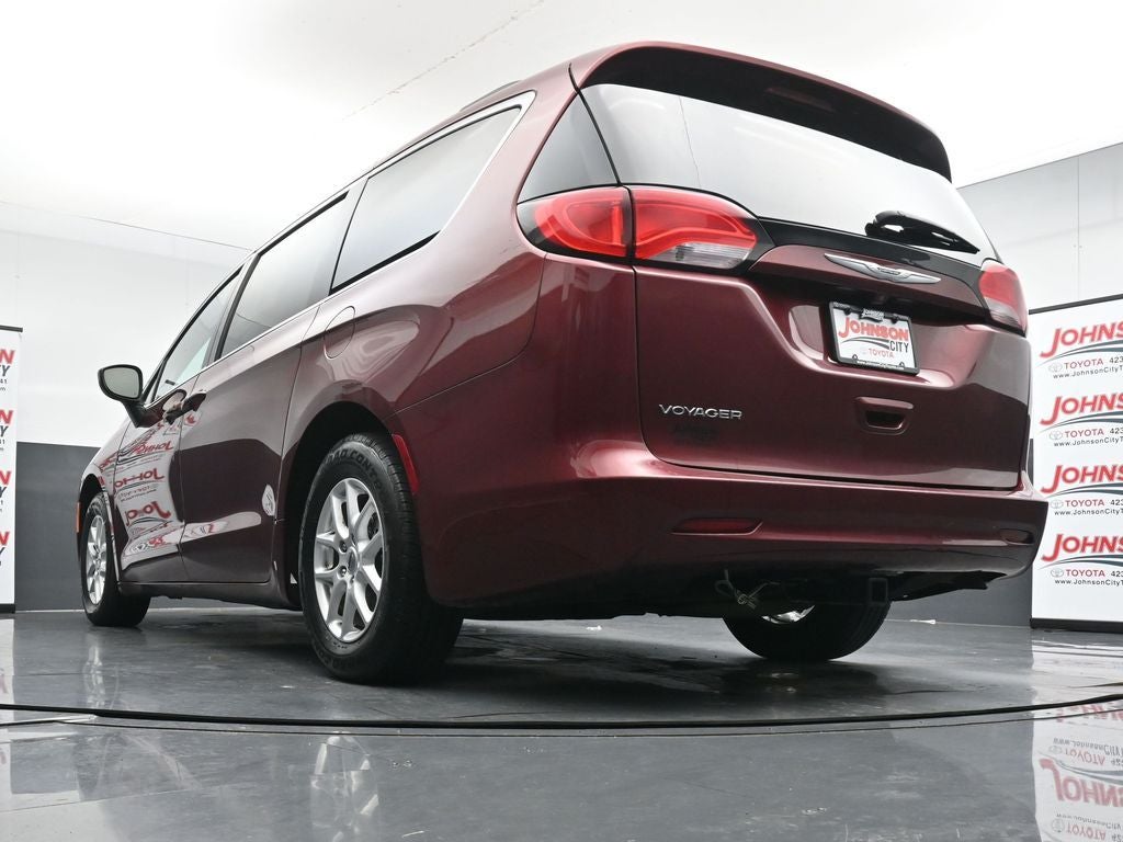 2021 Chrysler Voyager LXI