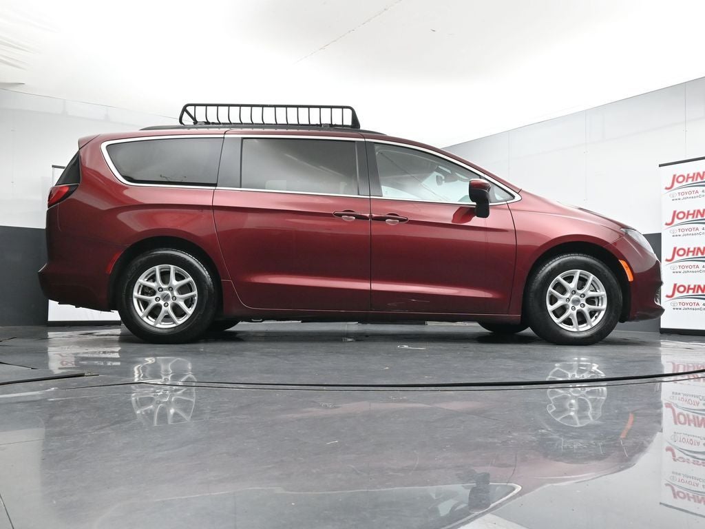 2021 Chrysler Voyager LXI