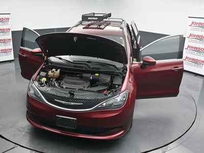 2021 Chrysler Voyager LXI