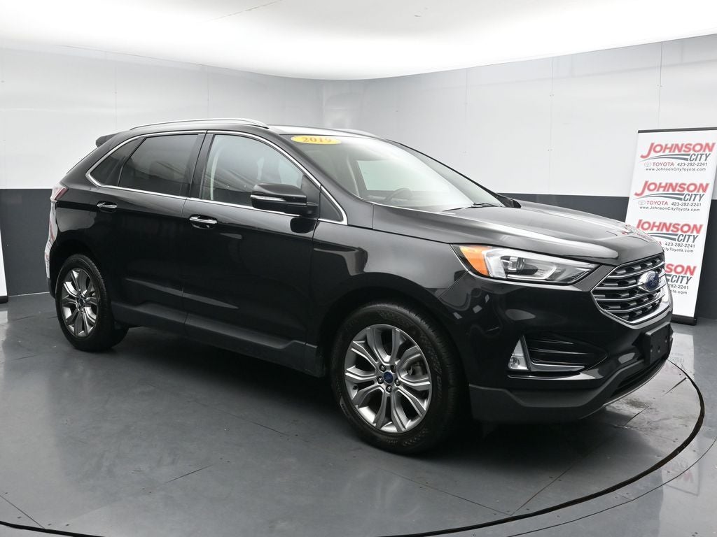 2019 Ford Edge Titanium