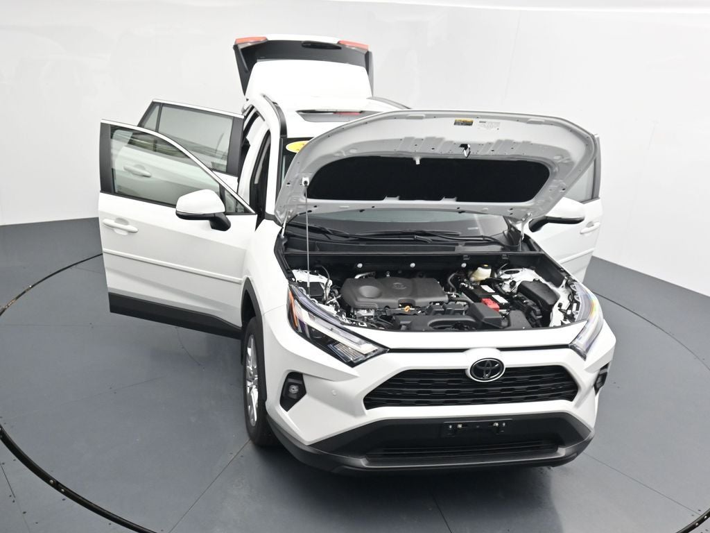 2025 Toyota RAV4 XLE Premium
