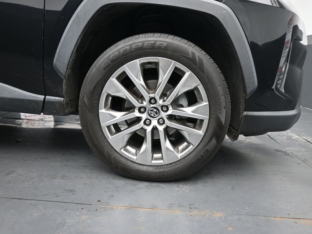 2021 Toyota RAV4 XLE Premium