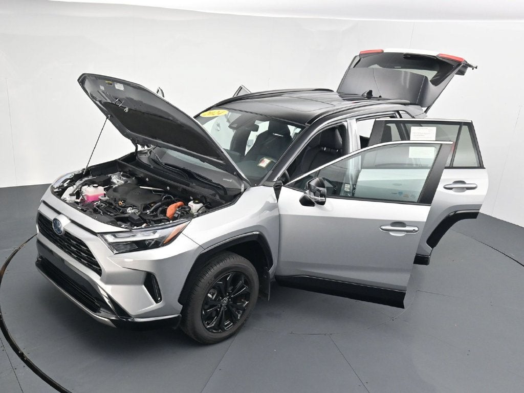 2024 Toyota RAV4 XSE