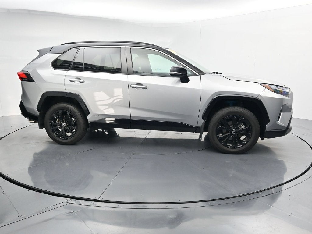 2024 Toyota RAV4 XSE