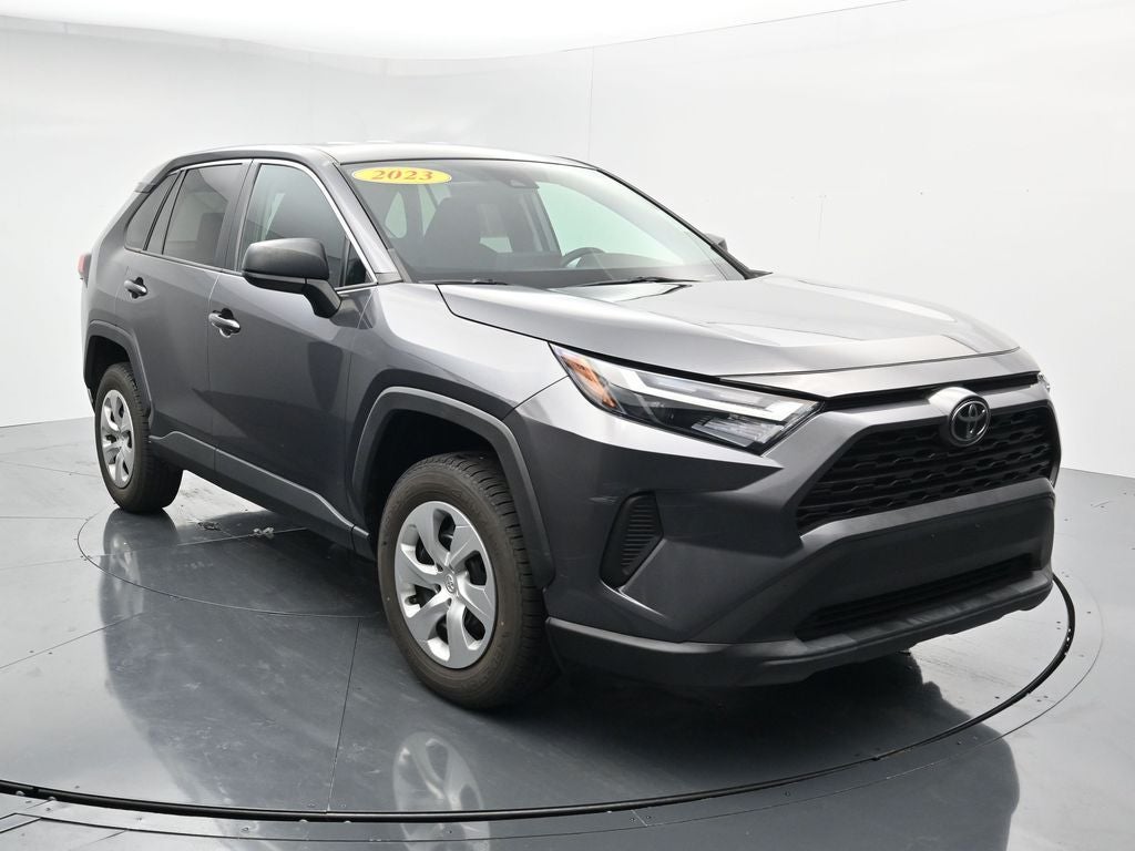 2023 Toyota RAV4 LE