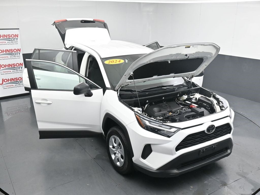 2024 Toyota RAV4 LE