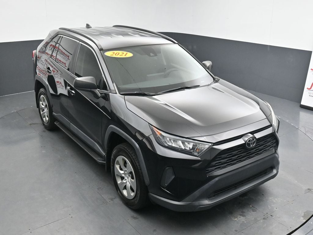 2021 Toyota RAV4 LE