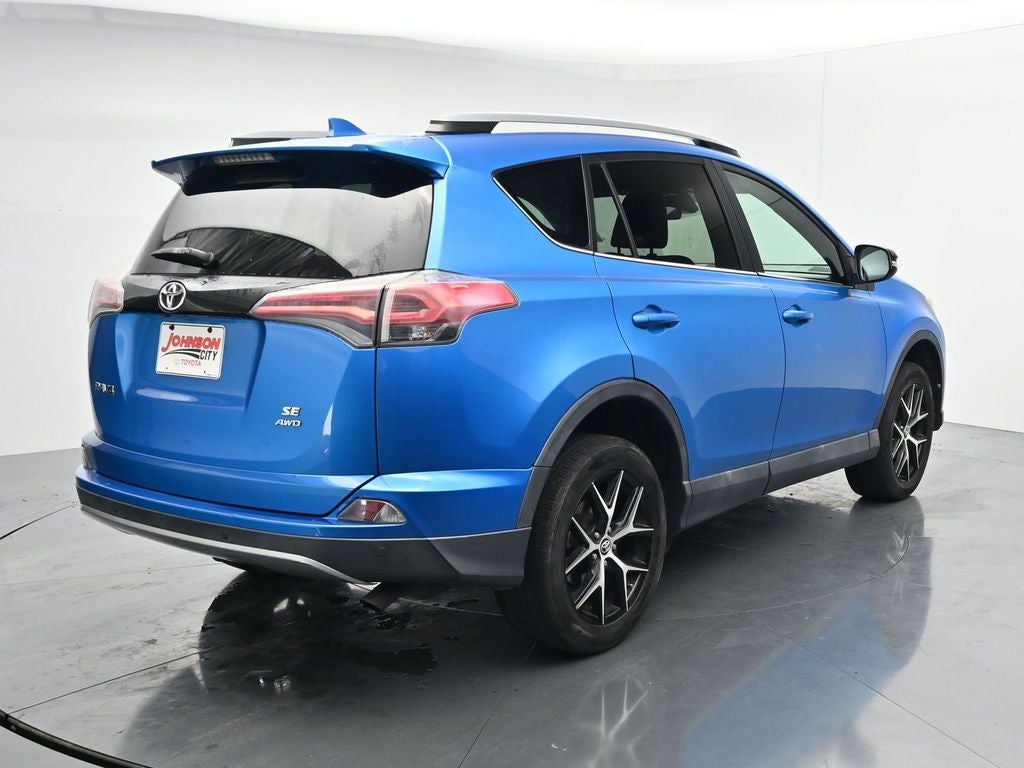 2017 Toyota RAV4 SE