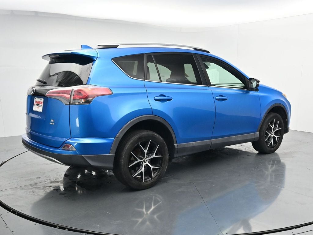 2017 Toyota RAV4 SE