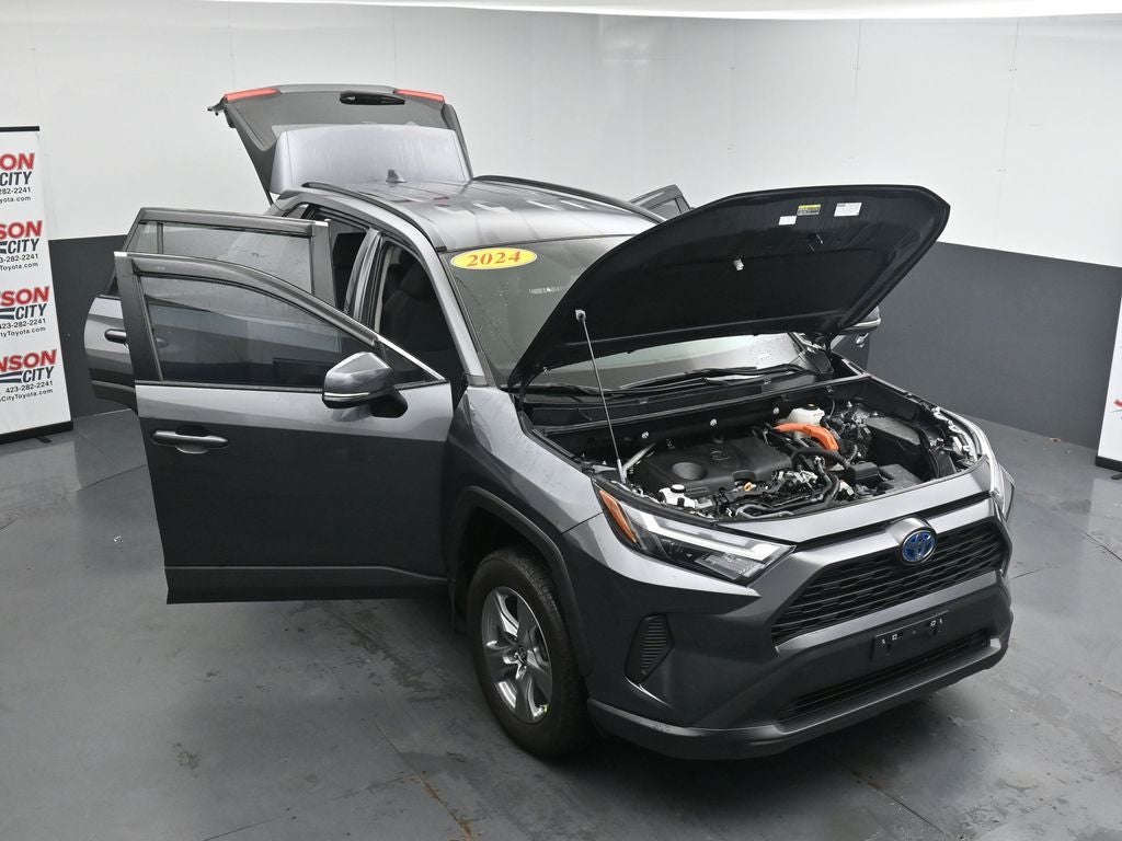 2024 Toyota RAV4 LE