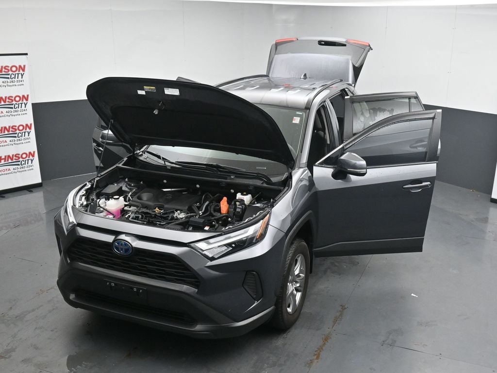 2024 Toyota RAV4 LE