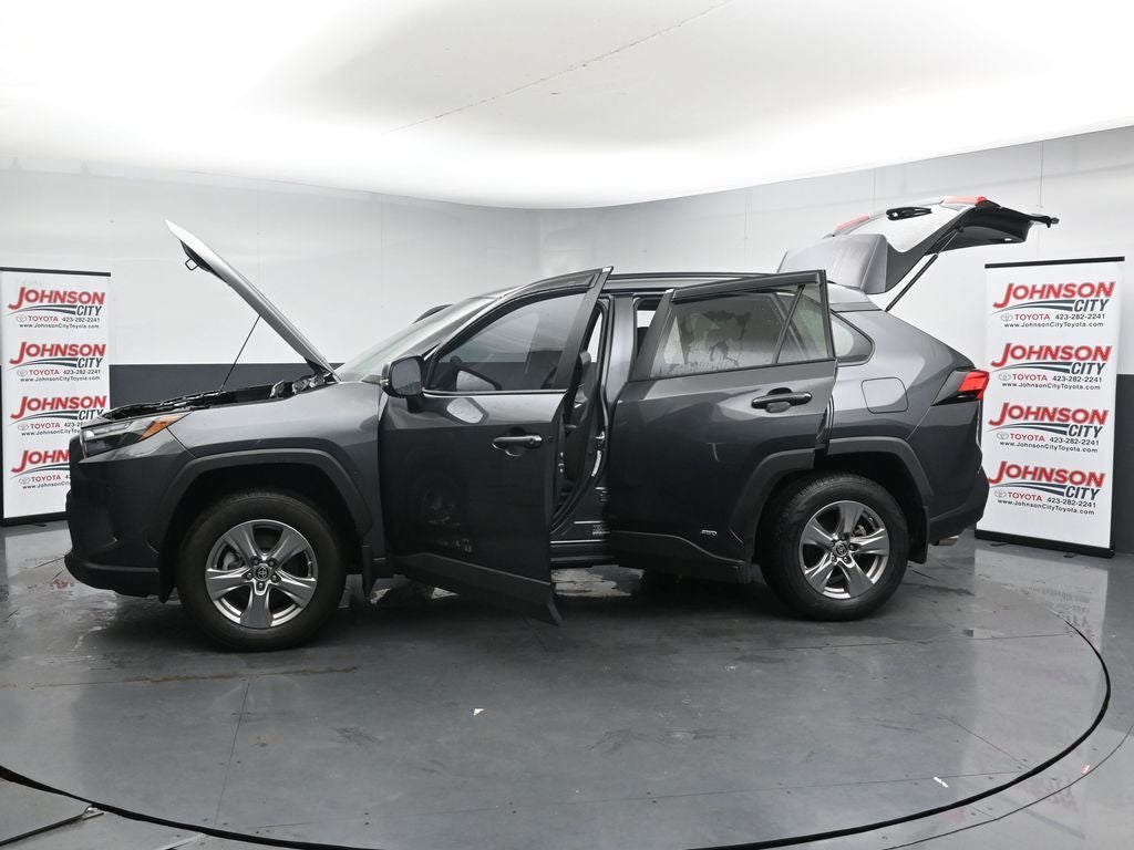 2024 Toyota RAV4 LE