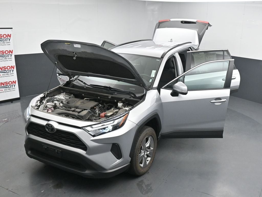 2024 Toyota RAV4 XLE