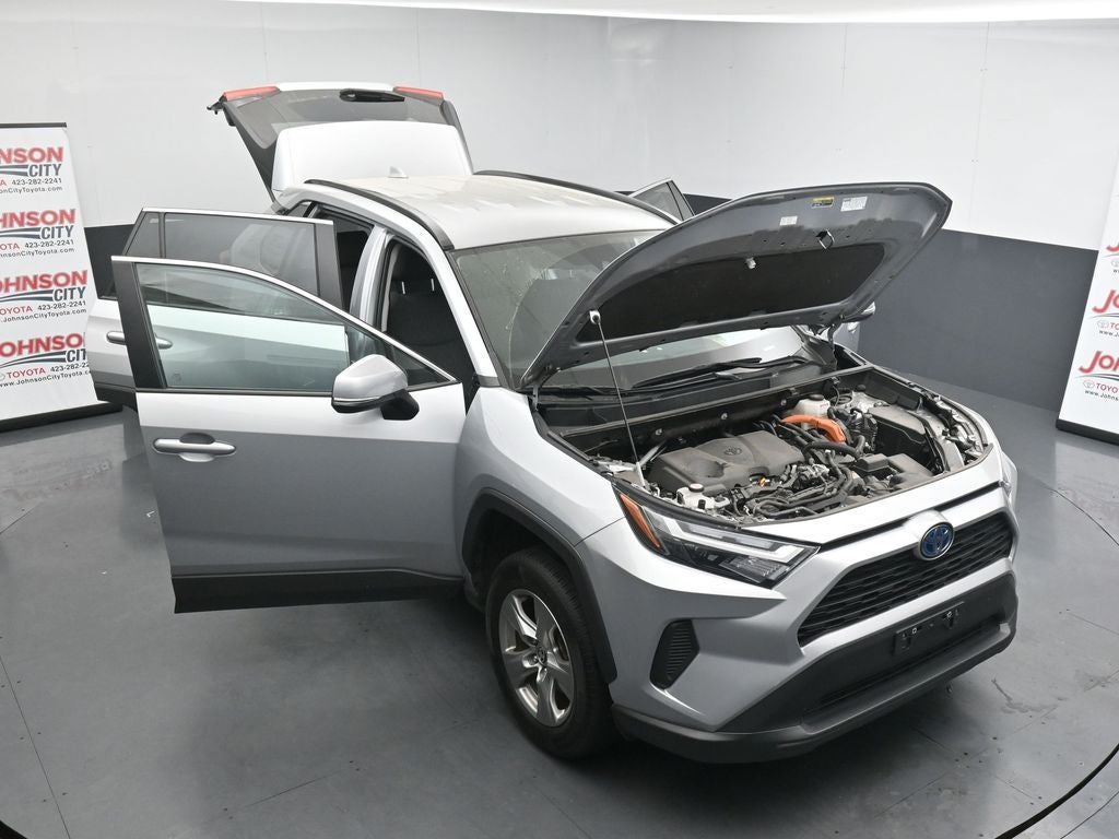 2024 Toyota RAV4 XLE