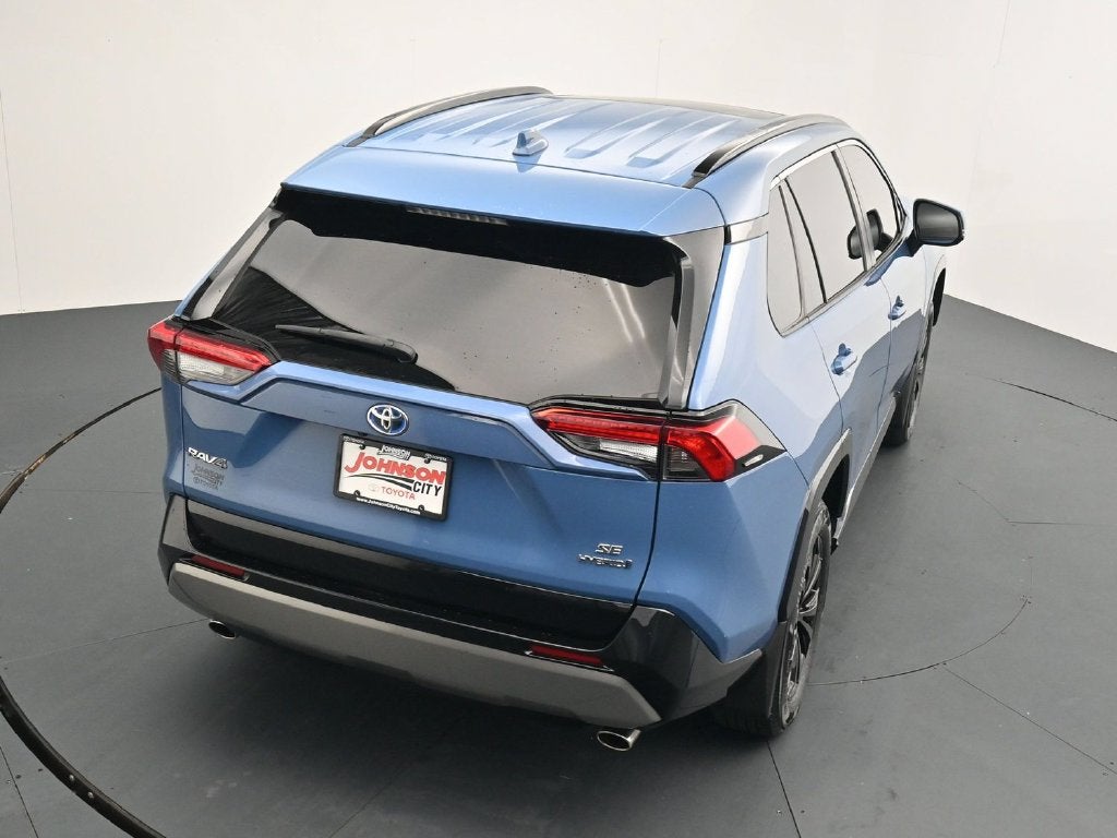2024 Toyota RAV4 SE