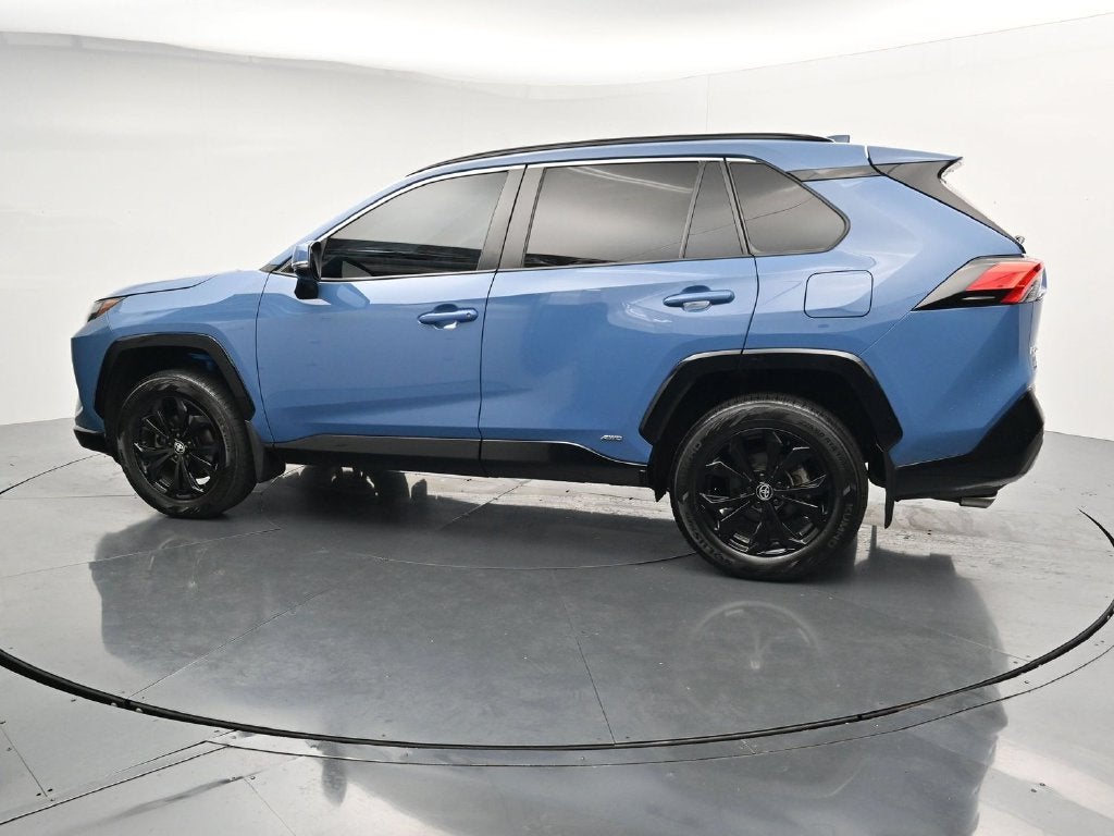 2024 Toyota RAV4 SE