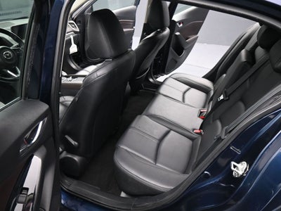 2018 Mazda Mazda3 5-Door Touring