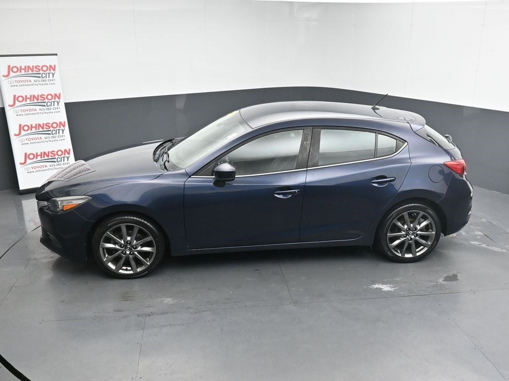 2018 Mazda Mazda3 5-Door Touring