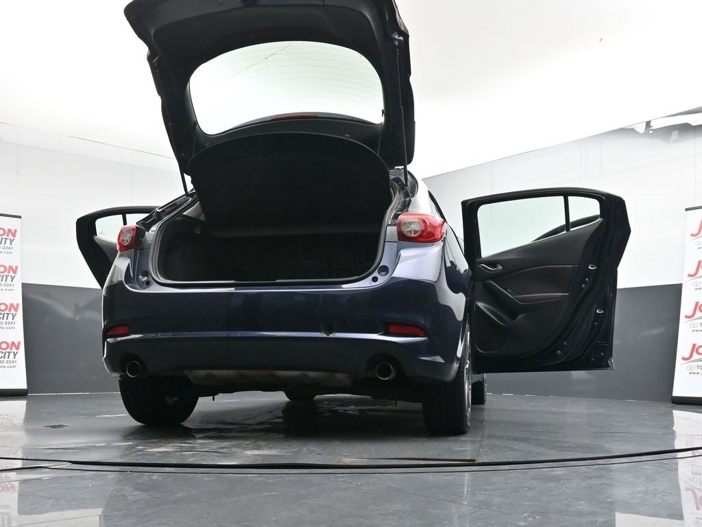 2018 Mazda Mazda3 5-Door Touring