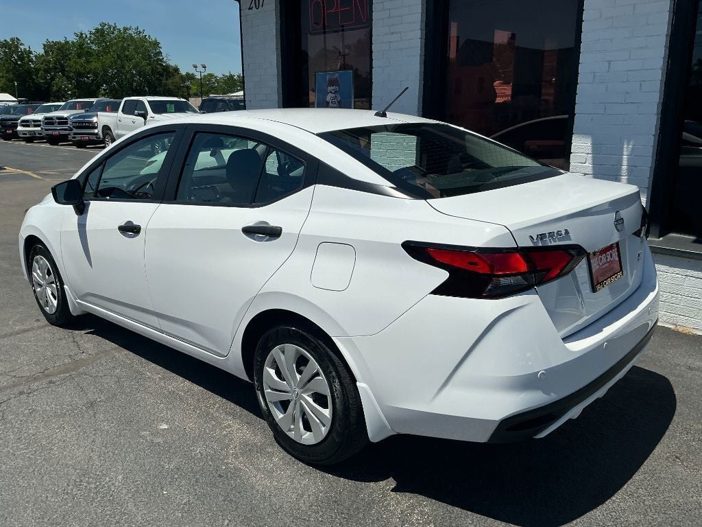 2024 Nissan Versa 1.6 S