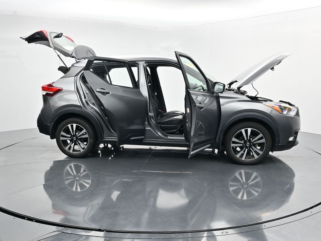 2019 Nissan Kicks SR