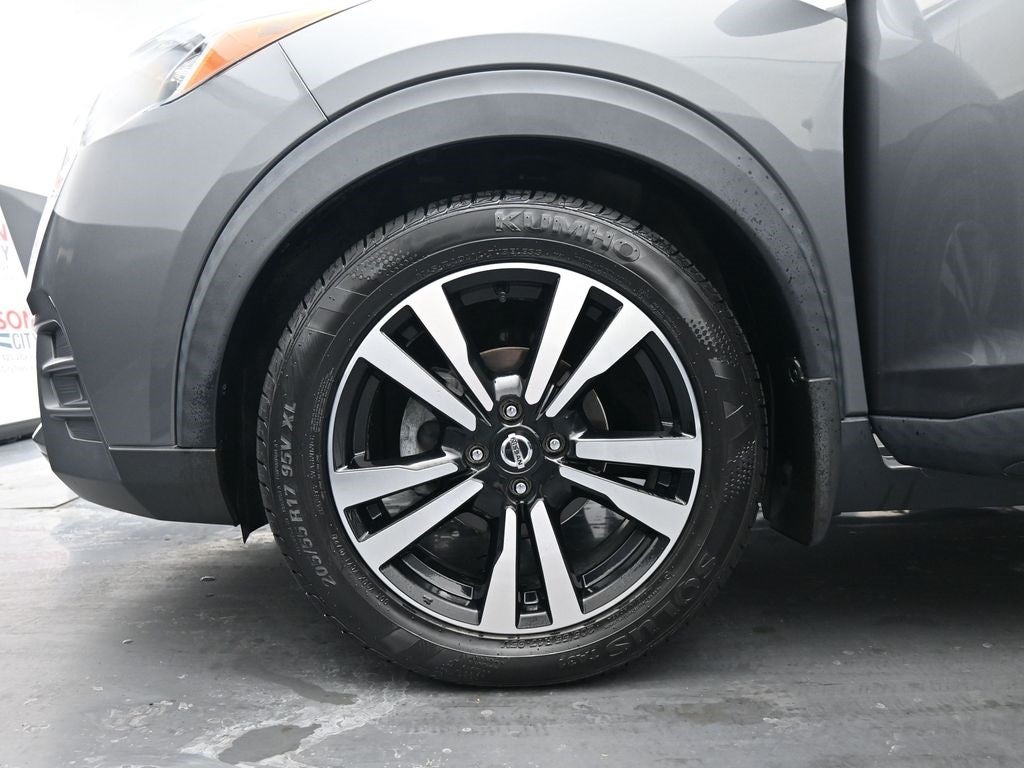 2020 Nissan Kicks SV