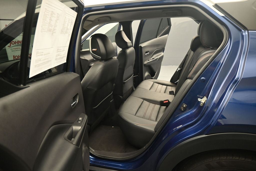 2020 Nissan Kicks SR
