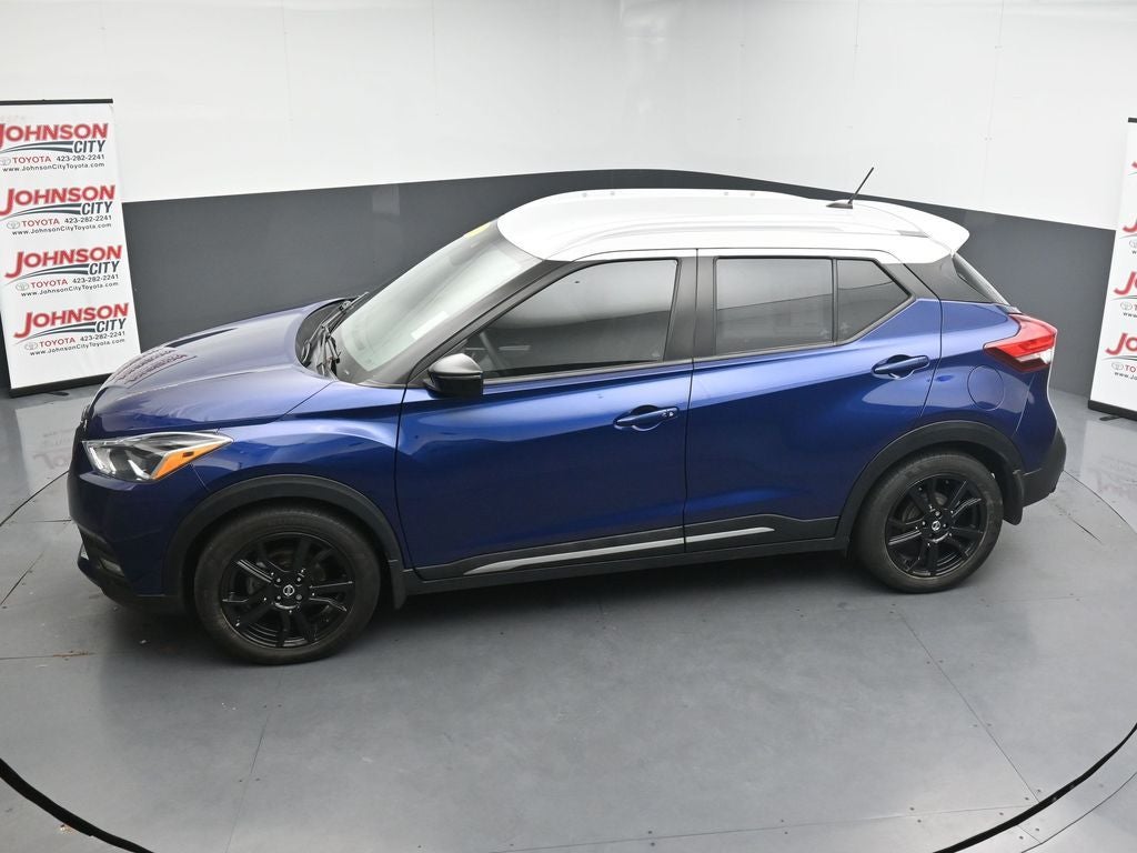 2020 Nissan Kicks SR
