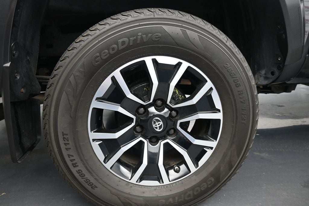 2023 Toyota Tacoma TRD Sport V6