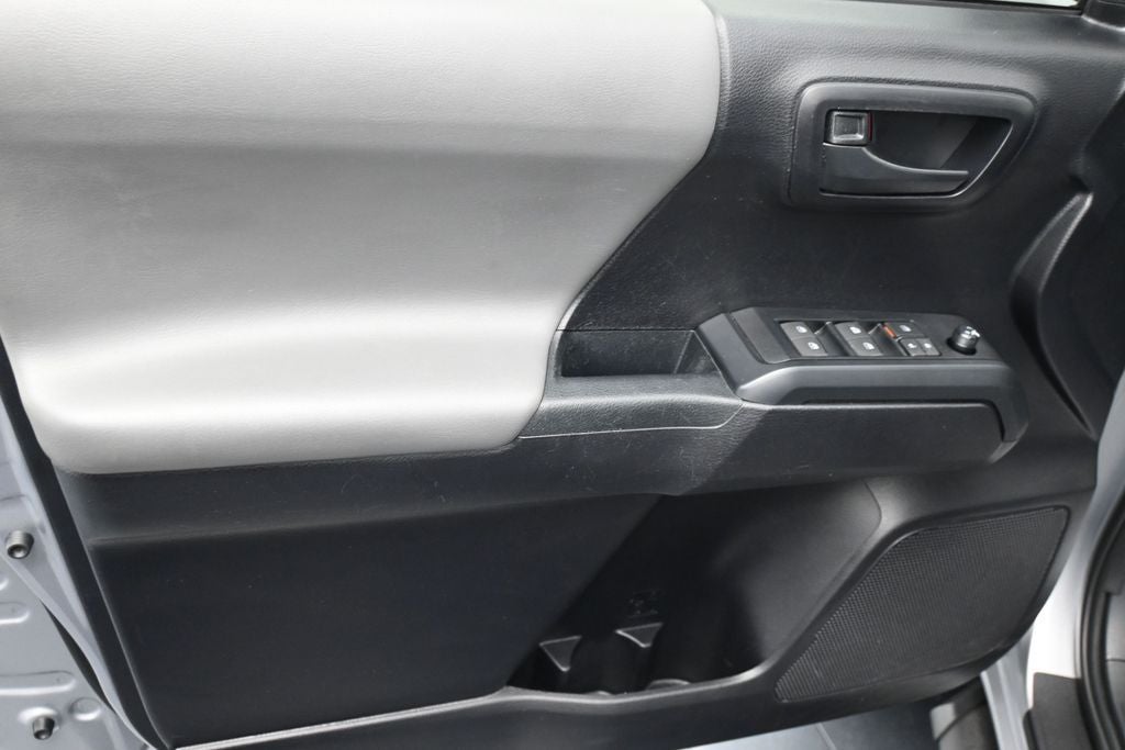 2021 Toyota Tacoma SR V6
