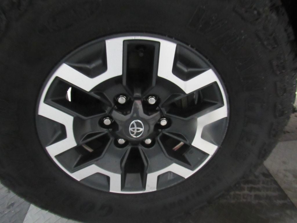 2023 Toyota Tacoma TRD Off-Road V6